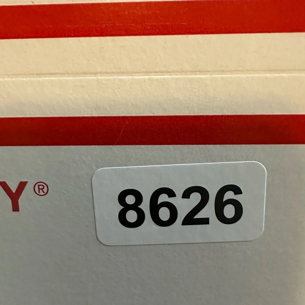 🩵5/$8 Hallmark Yellow and Red New Year cards
